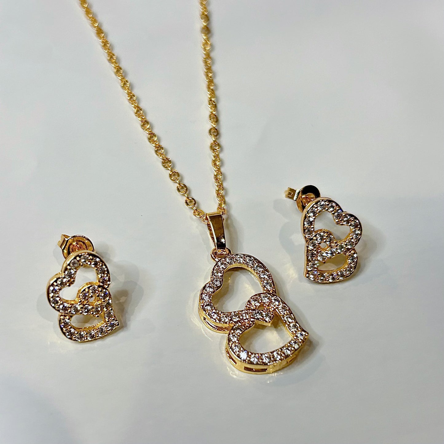 Zircon heart set