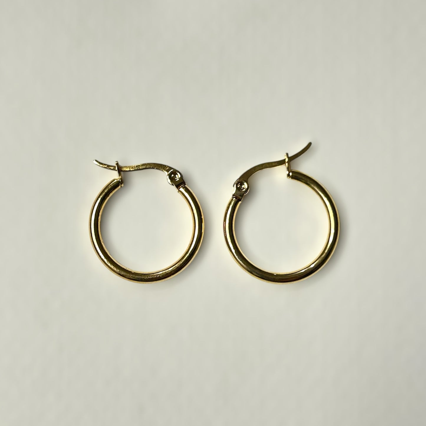 Stainless steel hoops